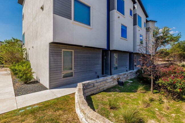 Foto del edificio - 1417 Kramer Ln