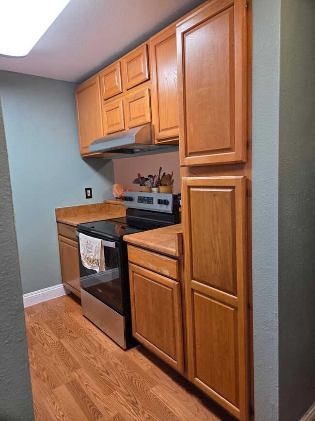 Building Photo - Pet-Friendly Ground Floor 2-Bedroom Home with New Appliances & Garden Space