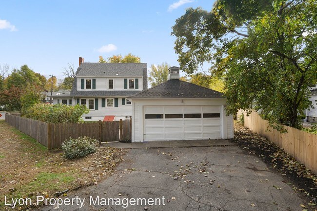 Building Photo - 4 br, 1.5 bath House - 307 Newman Ave