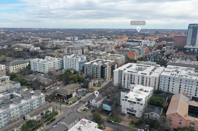 Foto del edificio - 1011 W 25th St