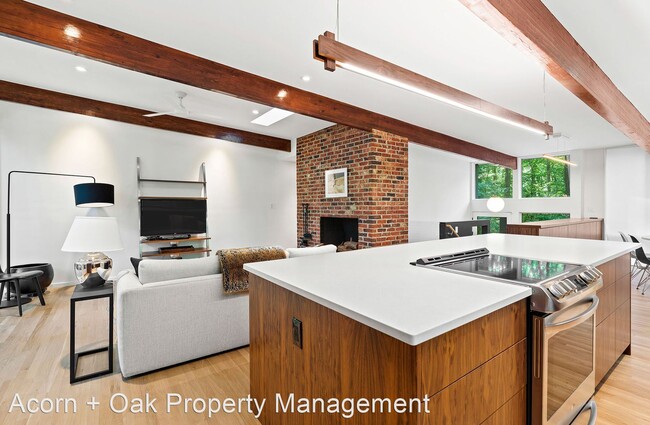 Building Photo - 5 br, 3 bath House - 19 Learned Pl