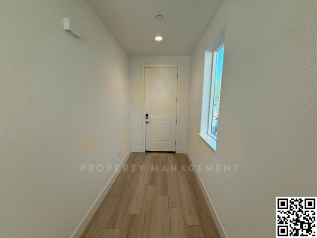 Building Photo - 495 Fortuni Ct