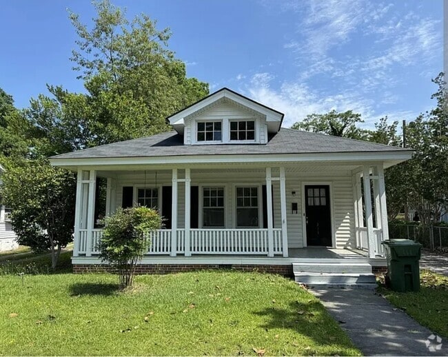 Building Photo - 311 McLeod St
