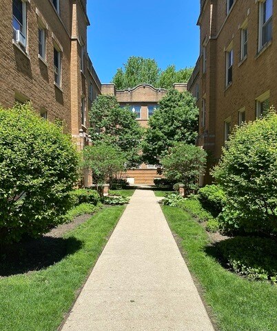 Foto principal - 815 Seward St