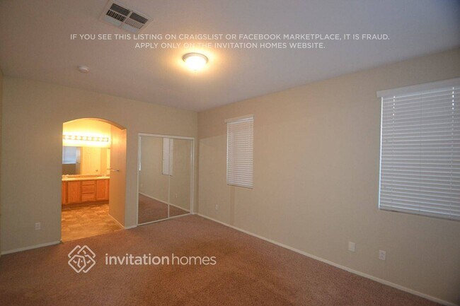 Foto del edificio - 8840 Crooked Shell Ave