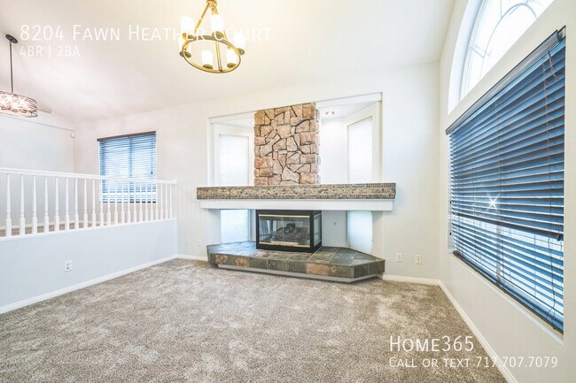 Foto del edificio - Charming Two-Story Home for Rent