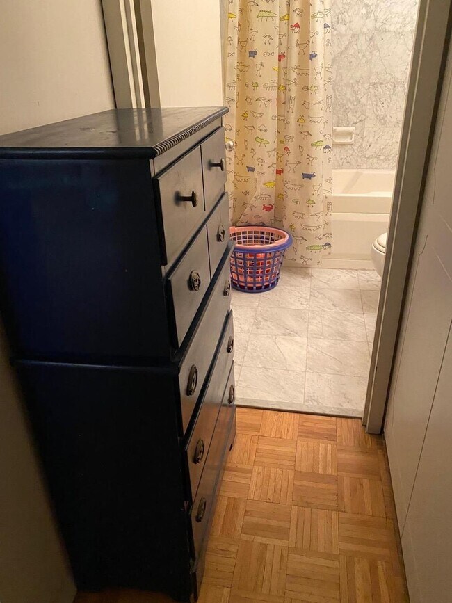 Foto del edificio - 45 River Dr S