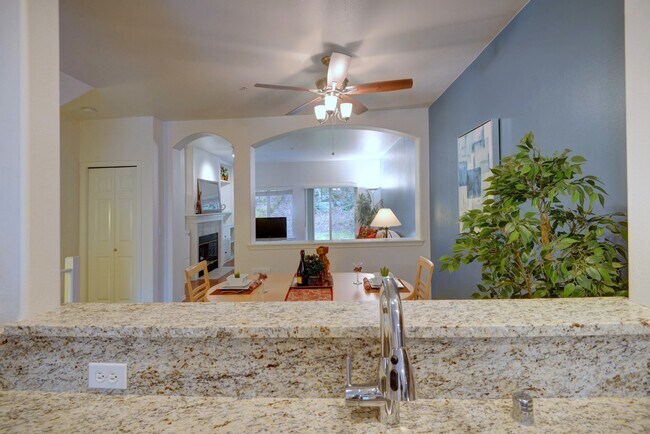 Foto del edificio - 18501 SE Newport Way