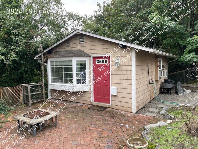Building Photo - Cute Pigeon Point Open 1 Bedroom Cottage