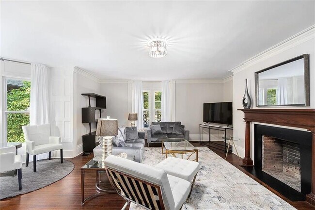 Building Photo - 77 Coggeshall Ave