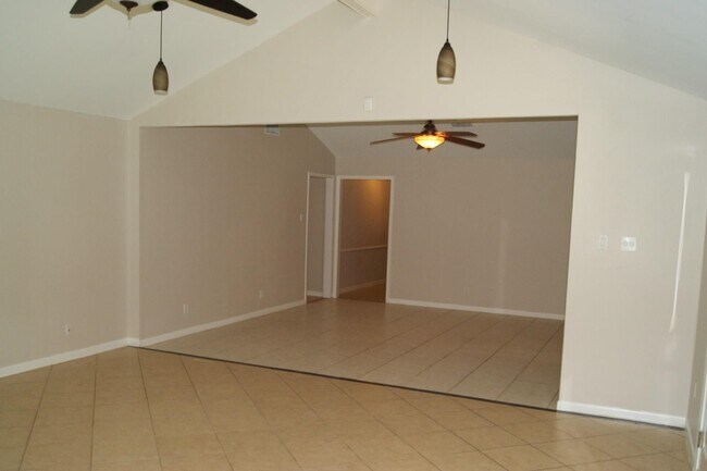 Building Photo - 5522 Dryad Dr