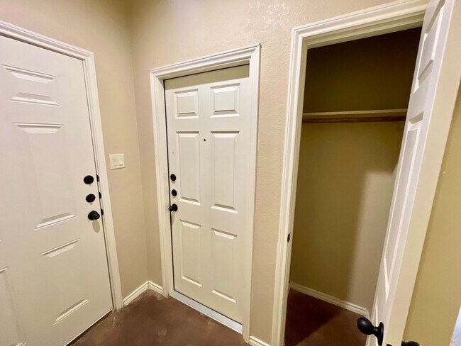 Foto del edificio - Luxury 3x2 Duplex in New Braunfels, TX!