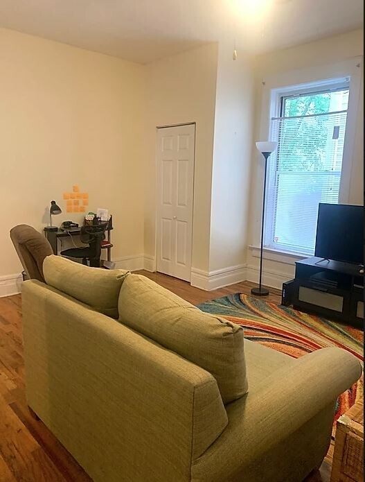 Foto del edificio - 2545 N Seminary Ave