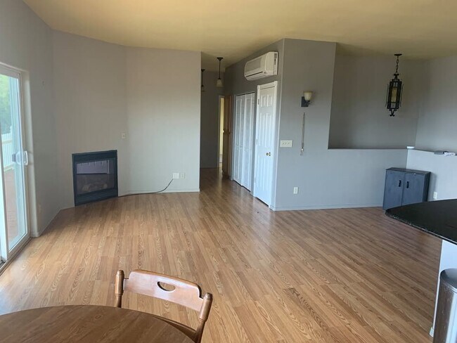 Building Photo - 2301 Nolte Dr