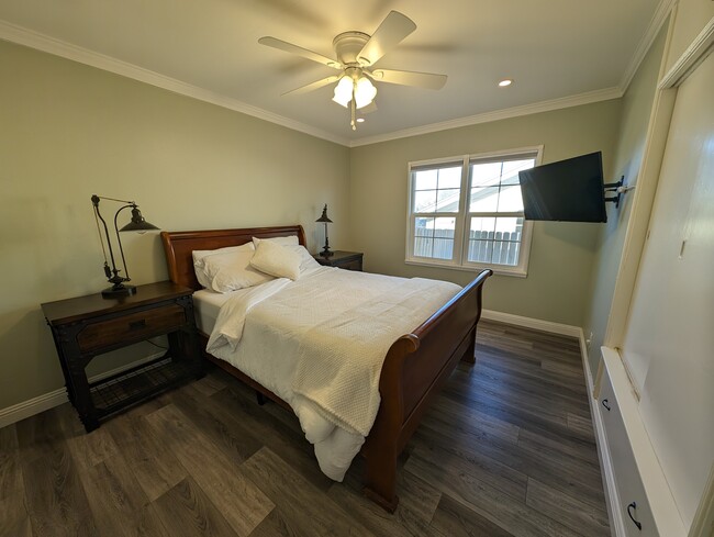 Foto del edificio - 411 Birch St