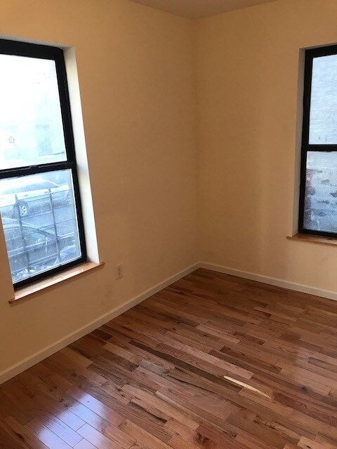 Foto principal - 371 Wadsworth Ave