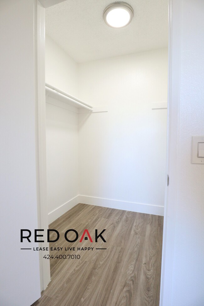 Foto del edificio - 812 E 28th St