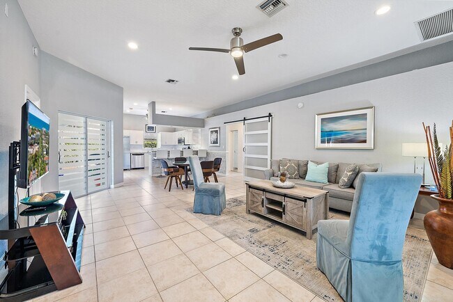 Foto del edificio - 6051 Kendrick St