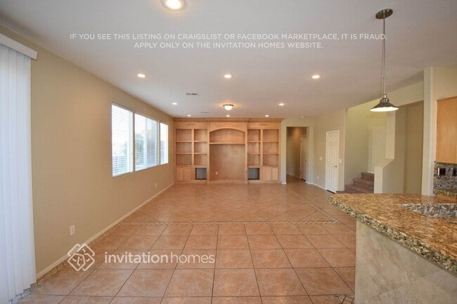 Foto del edificio - 6108 Golden Harmony St