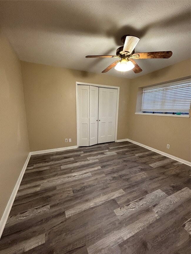 Foto del edificio - 10227 Gulf Meadows Dr