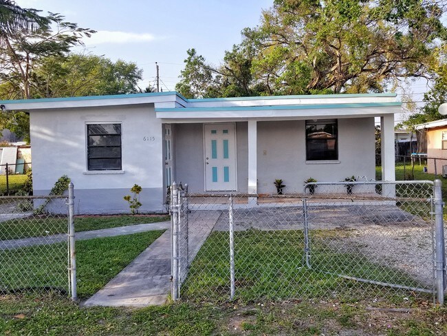 Foto del edificio - 6119 SW 38th St