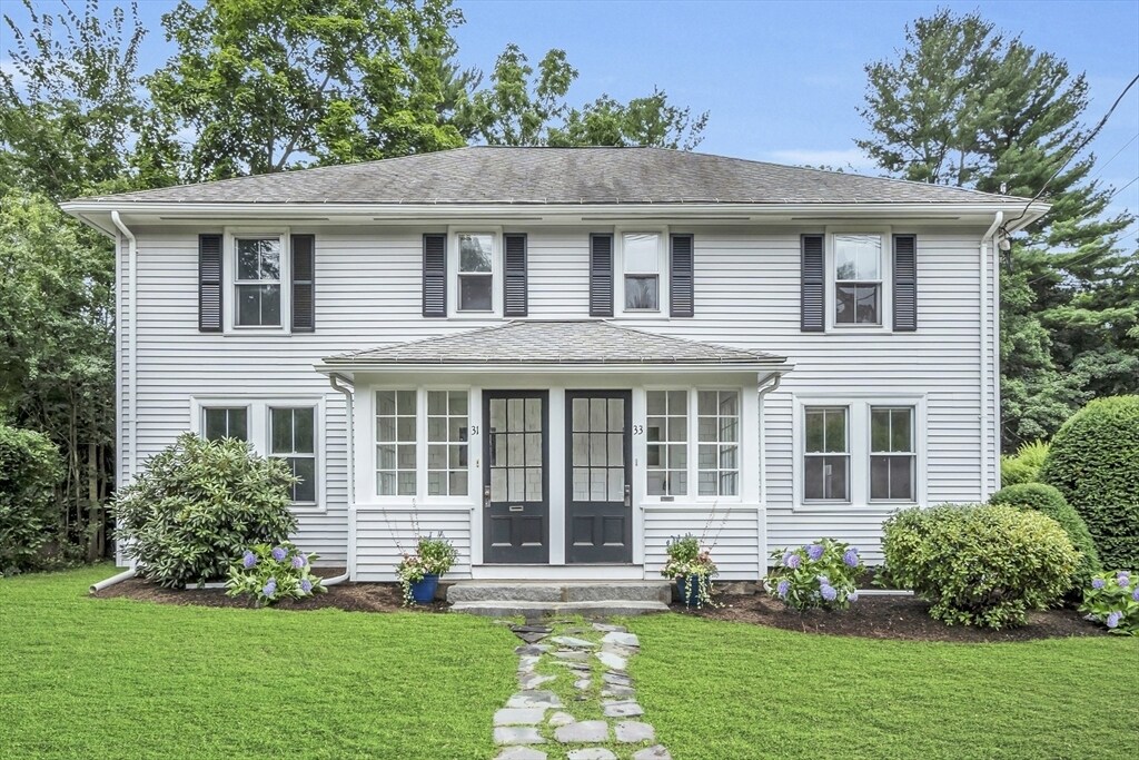 Primary Photo - 33 Lang St