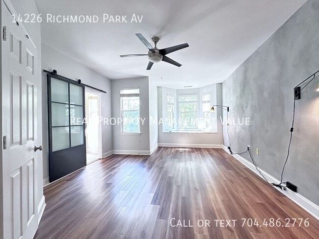 Building Photo - 14226 Richmond Park Ave
