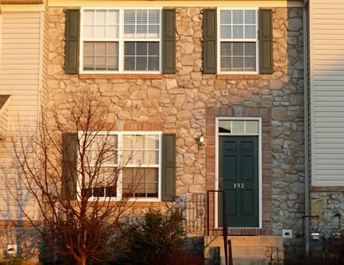 Primary Photo - 193 Bradford St