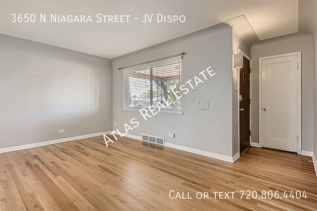 Building Photo - Desirable 4 bed /2 bath home in the middle...