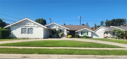 Building Photo - 15608 Cristalino St