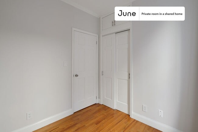 Foto del edificio - Room in Shared 4 bed/1 bath home