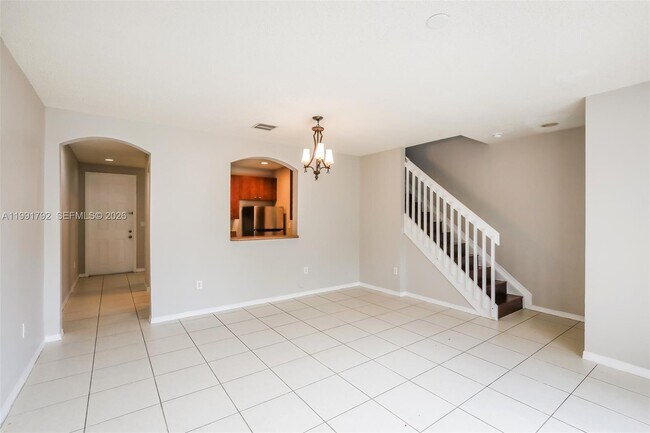 Foto del edificio - 2281 NE 42nd Cir