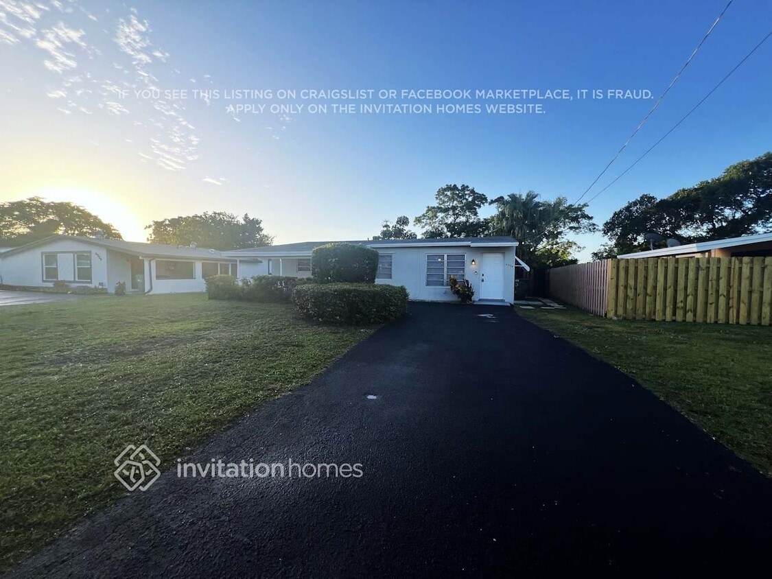 Primary Photo - 6338 NW 24th Ct