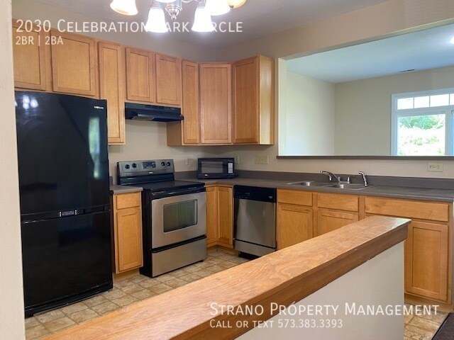 Building Photo - 2030 Celebration Park Cir