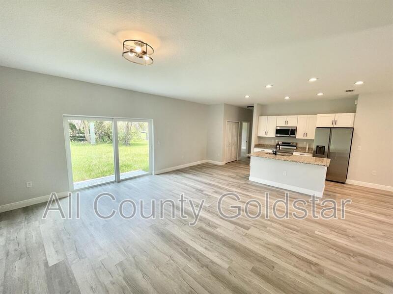 Foto principal - 7137 Benson St