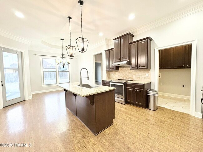 Building Photo - 103 Gunter Grass Ct