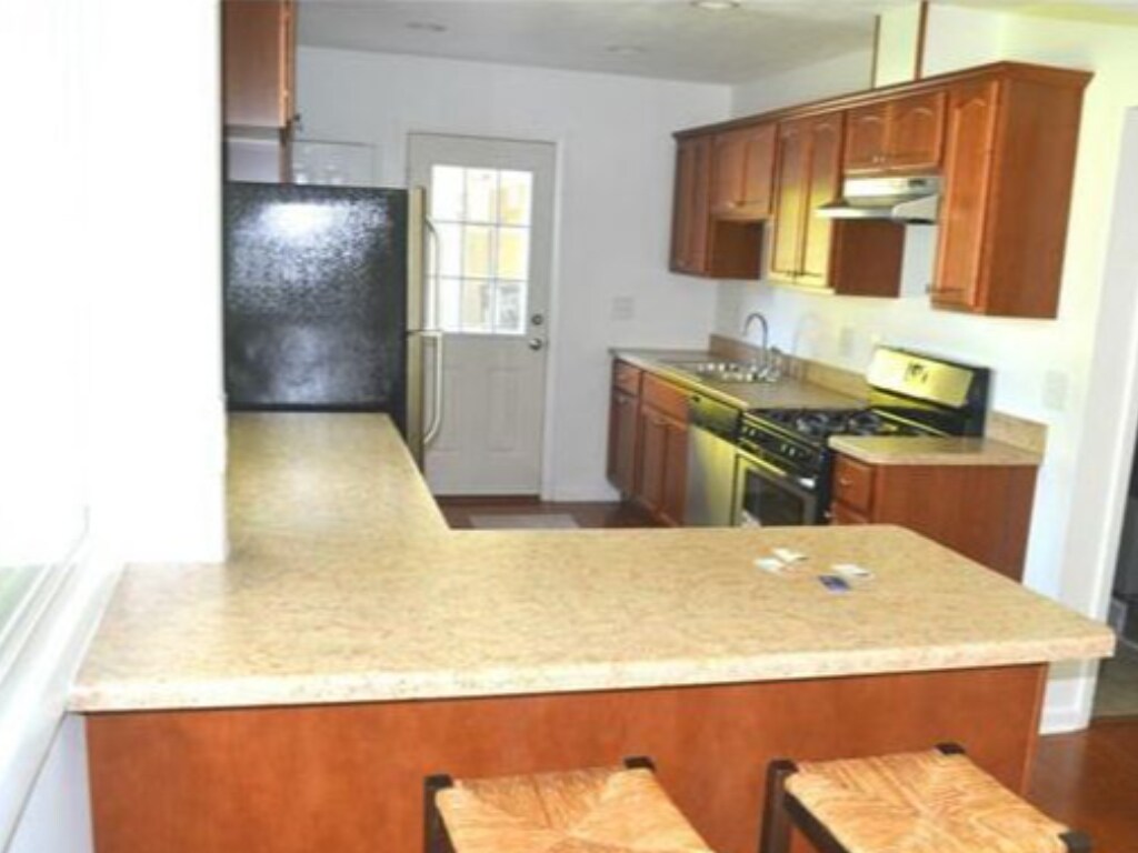 Foto del edificio - 35030 Pettibone Rd