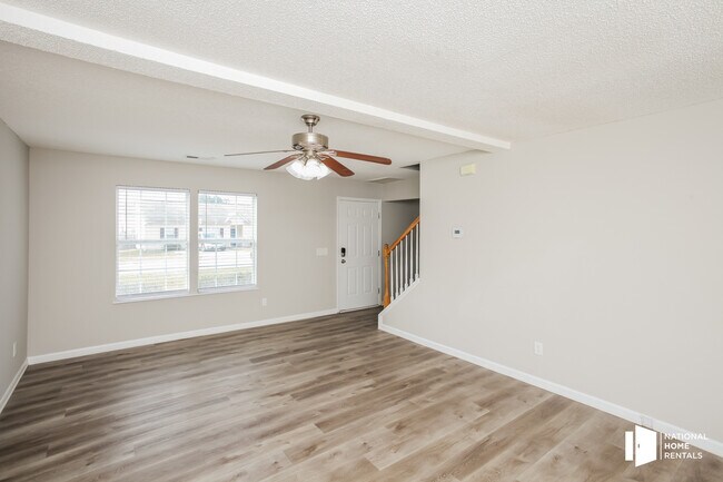 Building Photo - 145 Fox Grove Cir