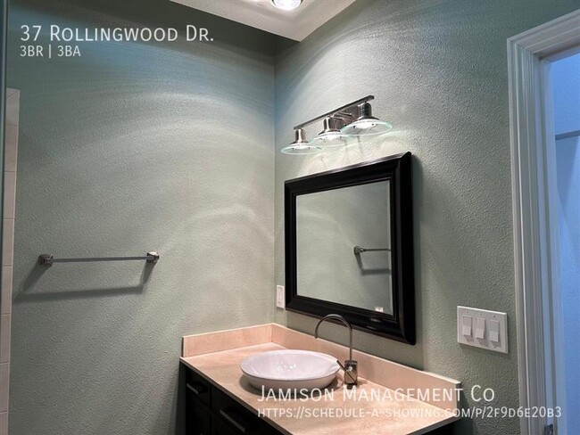 Foto del edificio - 37 Rollingwood Dr