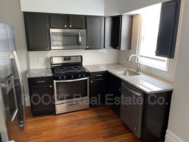 Foto del edificio - 1701-1707 N. Summit Street