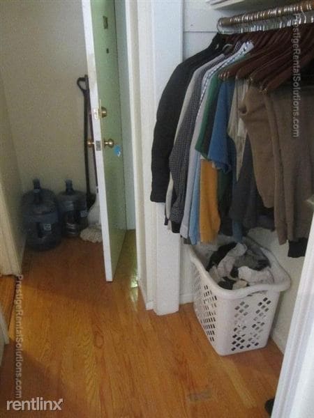 Building Photo - 10 Wait St