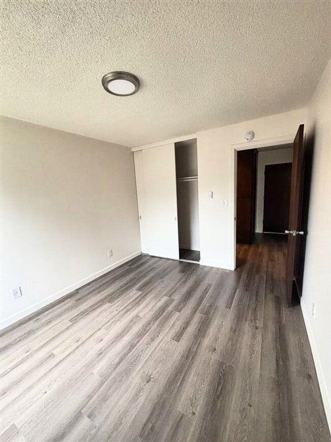 Interior Photo - Crestview