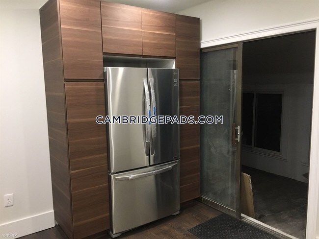 Building Photo - 6 br, 3.5 bath  - 1556 Cambridge St # 2H