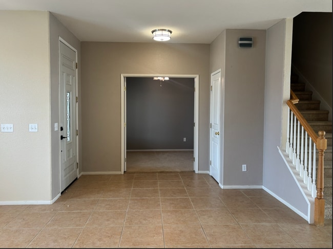 Building Photo - 851 N Hartnell Pl