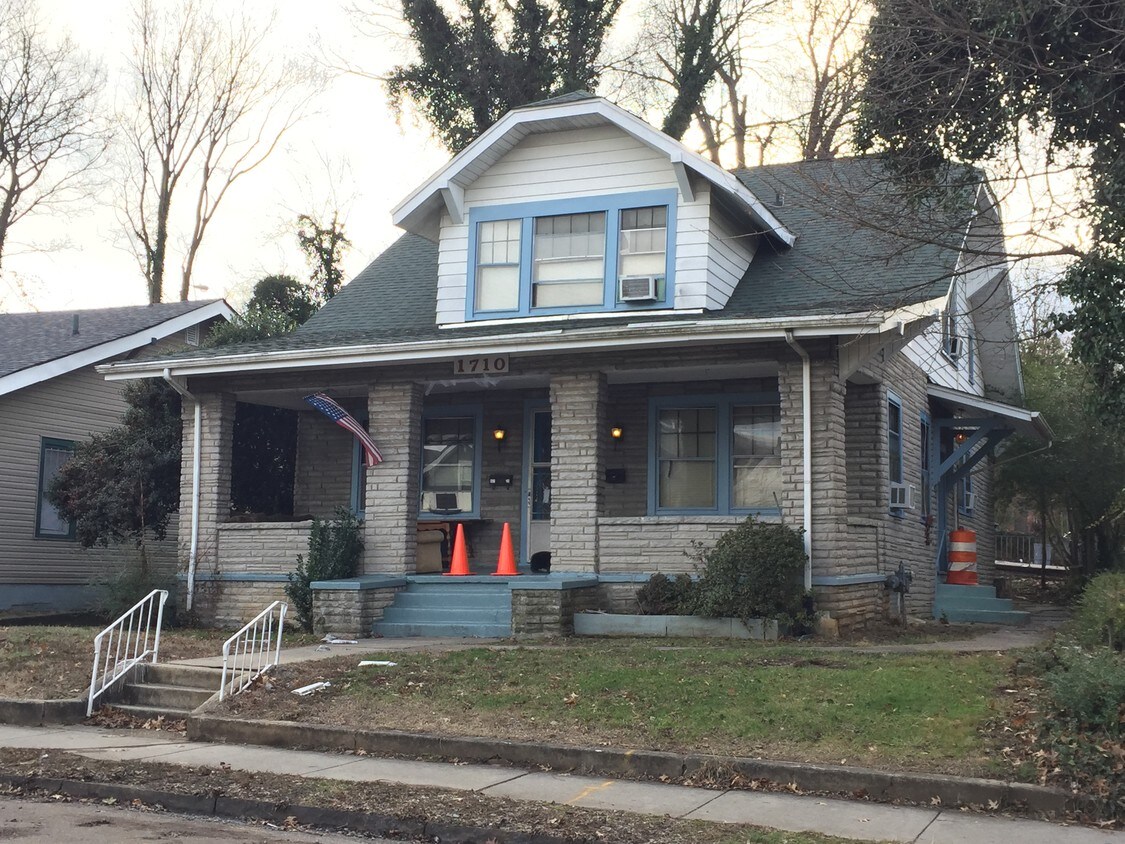 Primary Photo - 1710 Highland Ave