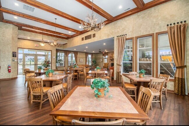 Foto del edificio - 4313 Dillon St