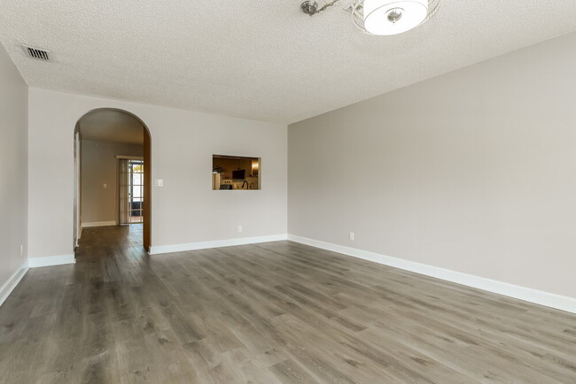 Building Photo - 5872 Corson Pl