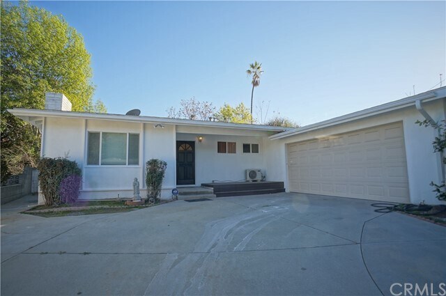 Building Photo - 890 Metro Dr