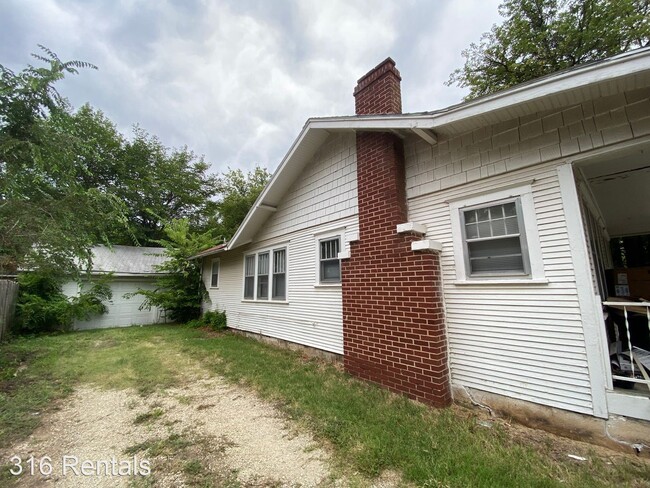 Building Photo - 2 br, 1 bath House - 905 N Oliver Ave