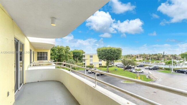Foto del edificio - 10755 SW 108th Ave